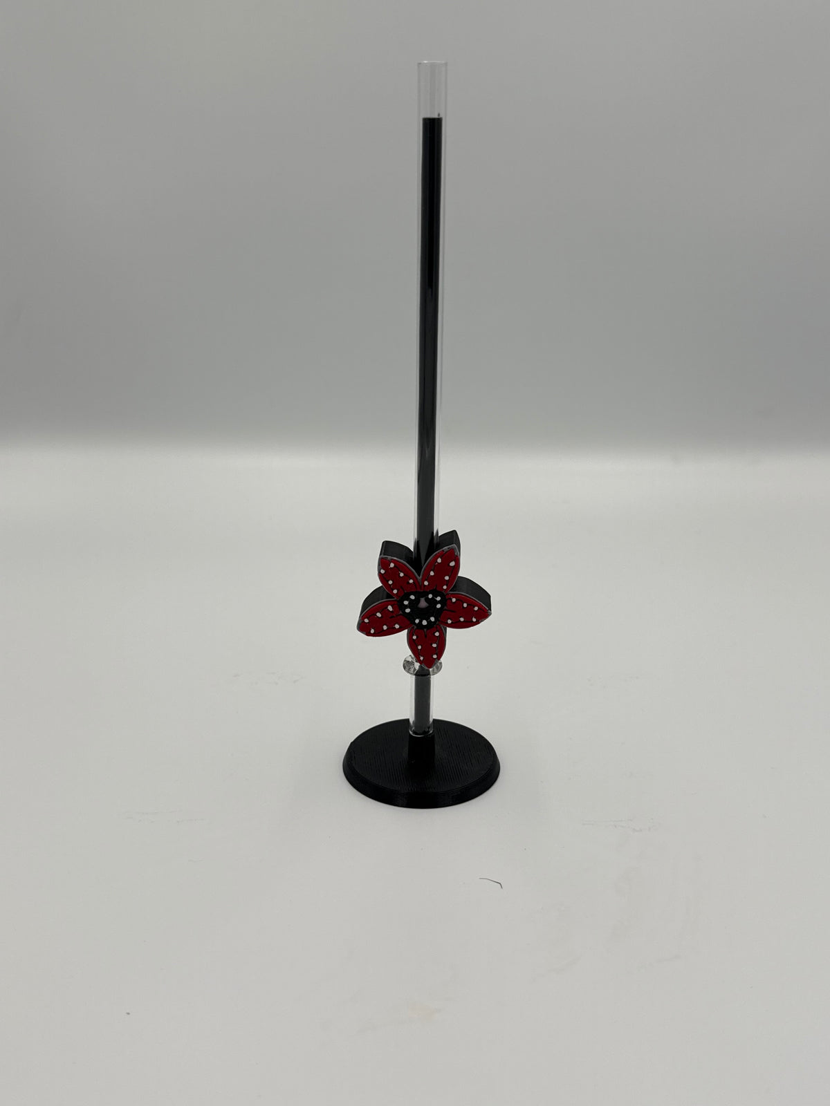 Demo {Black}